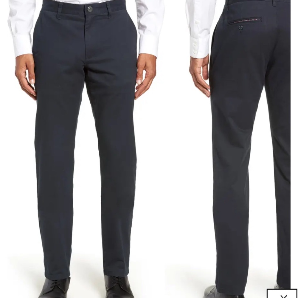 Bonobos navy slim fit stretch washed chino size 34/32